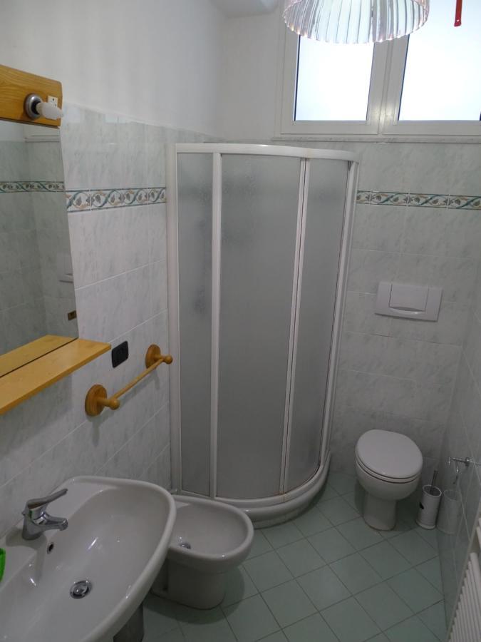 Appartamento Sunflower Леванто Экстерьер фото