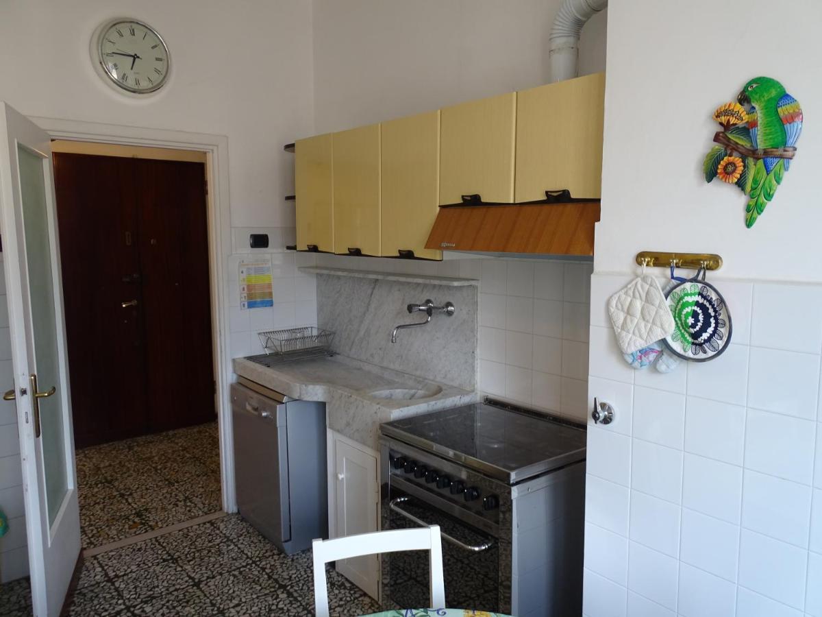 Appartamento Sunflower Леванто Экстерьер фото