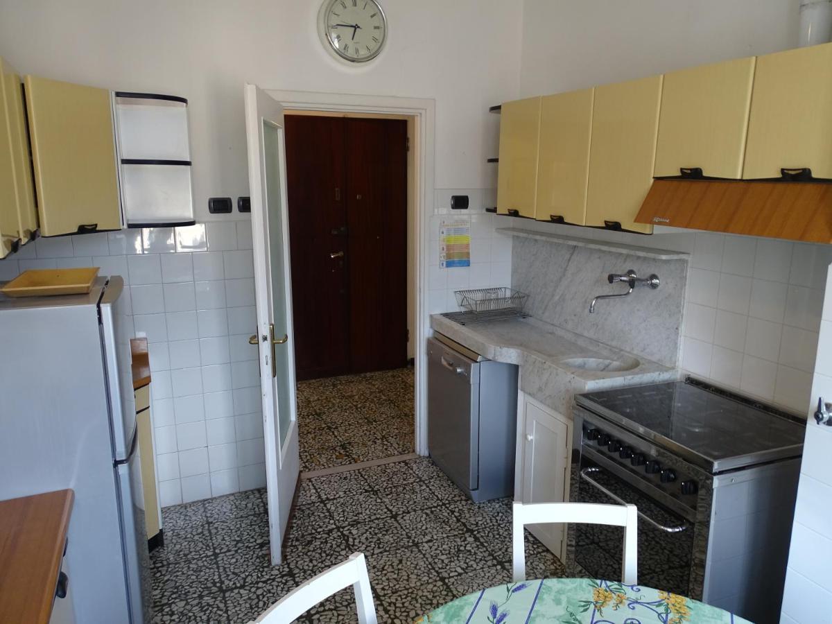 Appartamento Sunflower Леванто Экстерьер фото