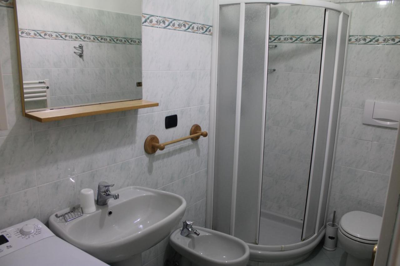 Appartamento Sunflower Леванто Экстерьер фото